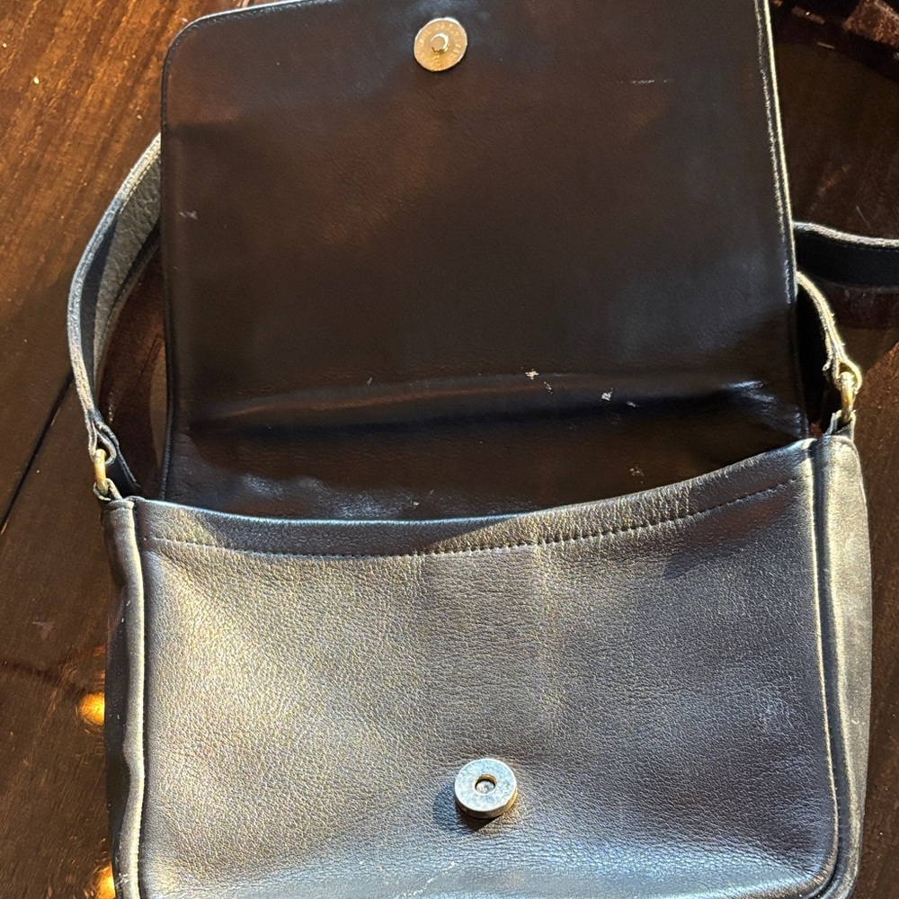 Vintage Coach Black Leather Crossbody Bag - Picture 2 of 5